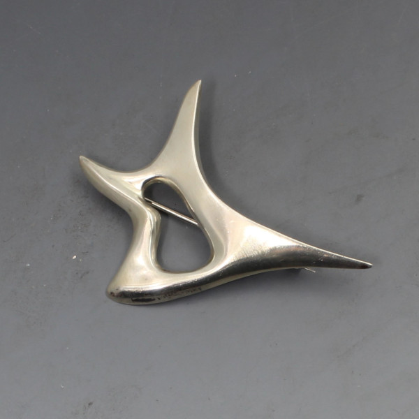 Ernest Blyth silver amoeba brooch